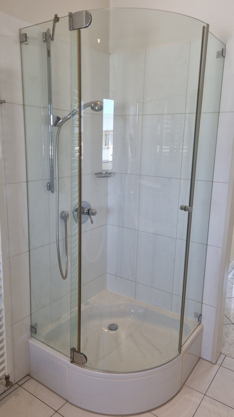 ger�umige Dusche Etagenwohnung Bremen