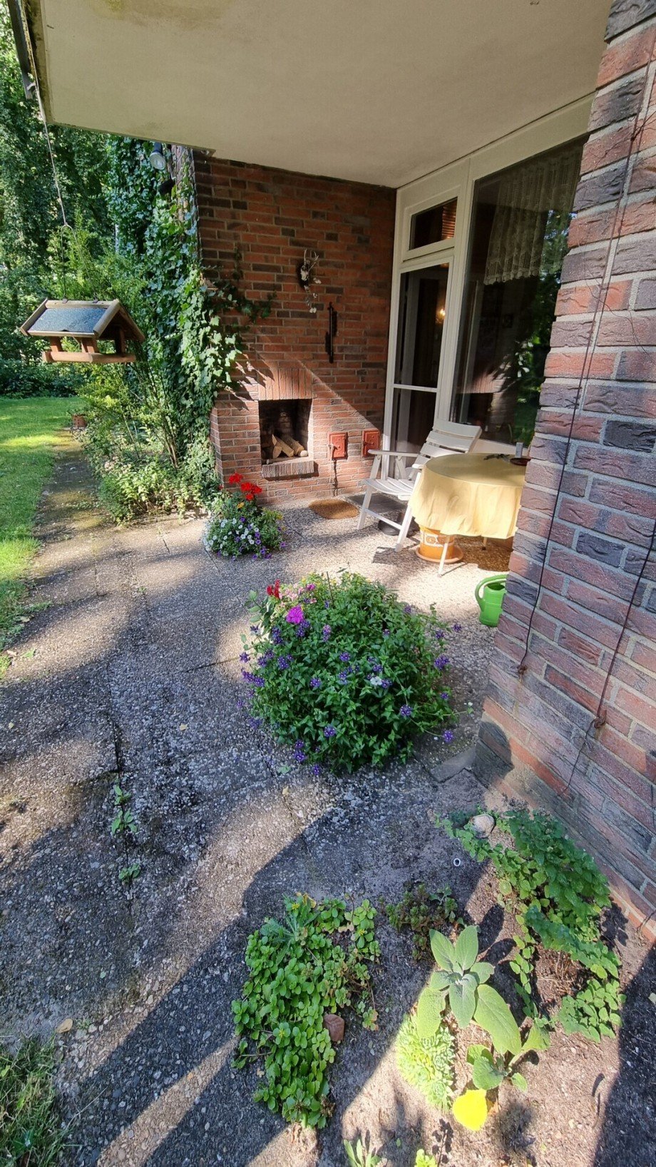 Terrasse mit Kamin Einfamilienhaus Lachendorf